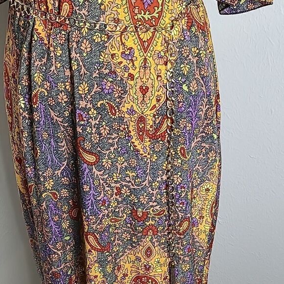 Mlle Gabrielle Colorful Paisley Sheath Dress with Gold Chain Belt, Size Medium - Picture 3 of 11